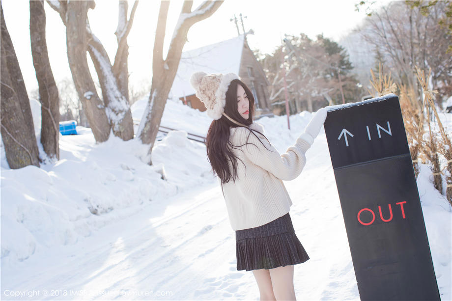 美丽的老师英语作文